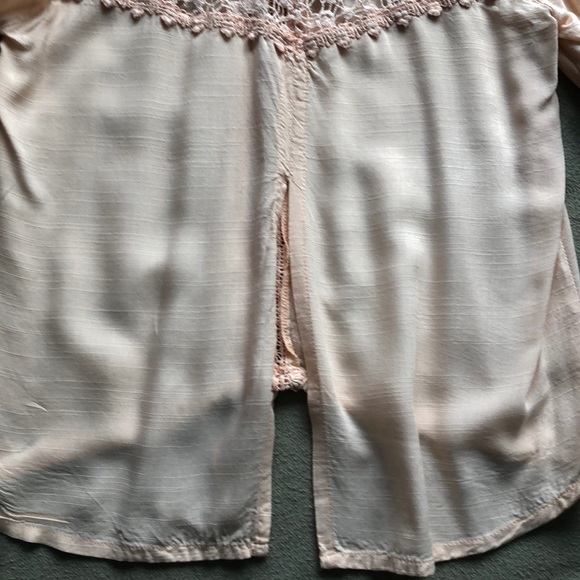 Top - Picture 3 of 6